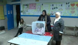 Tunisie: fermeture des bureaux de vote pour le second tour des législatives
