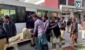 Explosion dans une mosquée au Pakistan: au moins au moins 47 morts morts et 150 blessés