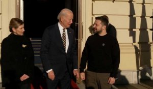 VIDÉO. Le président américain Joe Biden accueilli par le président ukrainien Zelensky à Kiev