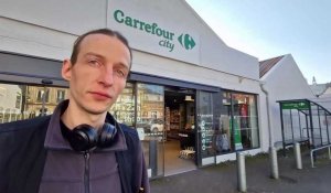 Rémi Colpaert, patron de supermarché, offre des courses aux plus démunis, à Chaumont-en-Vexin (Oise)