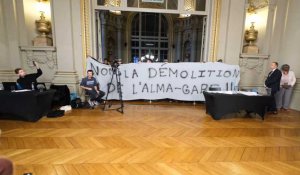 Roubaix : le conseil municipal perturbé par une manifestation