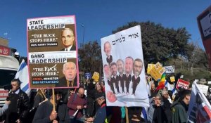 Des militants israéliens protestent contre le gouvernement de Netanyahu