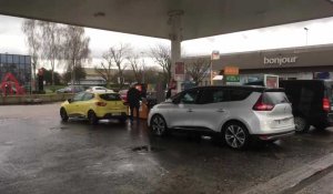 Fin de la ristourne sur les carburants : dernier jour d’affluence dans une station Total à Roncq