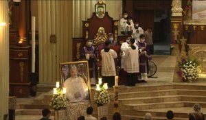 Les catholiques philippins organisent une messe en hommage à l'ex-pontife Benoît XVI