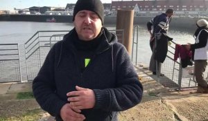 Migrants à Calais: small boat surchargé, trois hommes poussés à l’eau