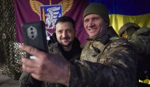 Ukraine : Volodymyr Zelensky en visite dans le Donbass, attaques de drones sur le sol russe