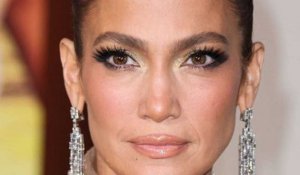 « J’ai eu un petit syndrome de stress post-traumatique » : Jennifer Lopez se confie sur son...