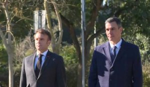 Le Premier ministre espagnol Sanchez accueille le président français Macron à Barcelone