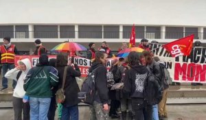VIDÉO. Réforme des retraites : à Lorient, la manifestation s'immobilise près de l'hôtel de police