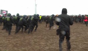 Allemagne: la police se heurte aux militants lors d'une manifestation contre le charbon
