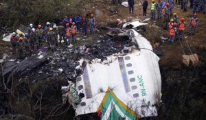 Crash d'avion au Népal : l'espoir de retrouver des survivants est "nul"