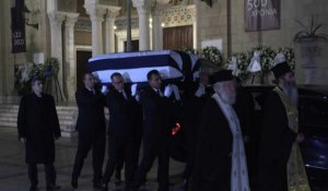 Le cercueil du dernier roi de Grèce Constantin II arrive à la cathédrale d'Athènes