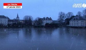 VIDÉO. La Flèche est sous la neige, ce mardi matin