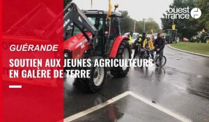 VIDEO. Ils manifestent à Guérande pour soutenir les jeunes agriculteurs et revendiquent « du foncier pour manger »