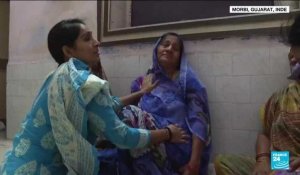 Inde : des familles en deuil après l'effondrement d'un pont suspendu