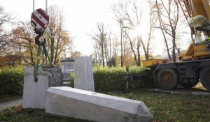 La Pologne détruit quatre monuments soviétiques, "symboles", selon elle, d'un système qui perdure