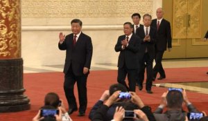 Xi Jinping se présente à la tête du nouveau Comité permanent du Parti communiste chinois