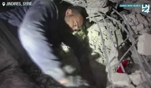 Images impressionnantes: le sauvetage d'une petite fille ensevelie sous les décombres