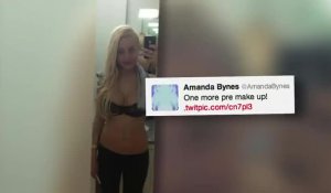 Amanda Bynes pose dans un soutien-gorge en dentelle