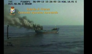 Détectés, ils incendient leur navire avec 30 tonnes de haschich