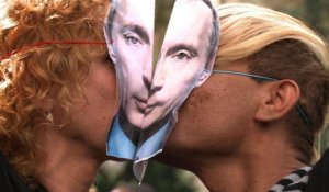 Paris: manifestation anti-Poutine des militants homos
