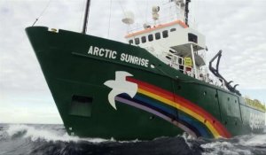 Russie: Greenpeace défie les autorités dans l'Arctique