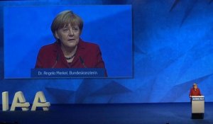 Allemagne: Merkel remporte une victoire cruciale en Bavière