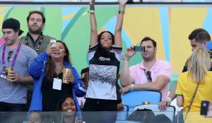 Rihanna montre ses seins en finale de la coupe du monde 