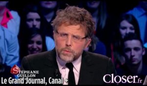 Stéphane Guillon parodie François Hollande dans "Le Grand Journal"