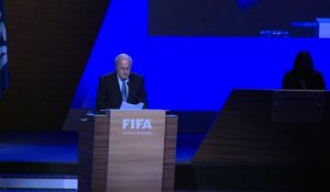Fifa: Blatter reconnaît que le foot est un "business"