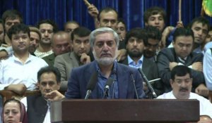 Afghanistan: Abdullah dénonce la fraude et se déclare vainqueur