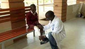 La technologie 3D offre une nouvelle vie aux amputés en Ouganda