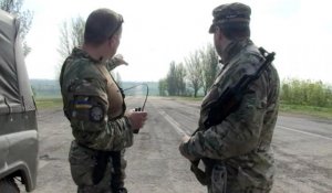 Vidéo : en Ukraine, une drôle de guerre à Marioupol