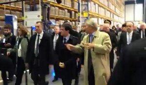 Manuel Valls visite l'usine Bolloré à Ergué-Gabéric