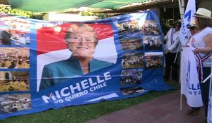 Chili: les "clones de Bachelet" en campagne