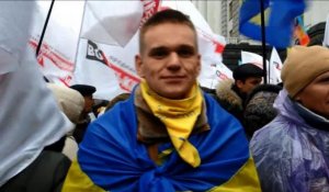 Troisième jour de manifestations pro-européennes en Ukraine