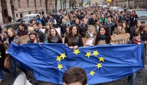 Ukraine : la mobilisation enfle et se poursuit pour un accord avec l'UE