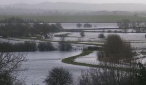 Inondations en Angleterre: un village coupé du monde