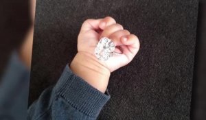 Kim Kardashian dit au revoir à 2013 avec une photo de North et sa bague en diamant