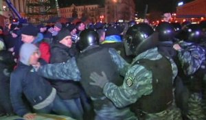 Ukraine : intervention policière musclée contre des manifestants pro-européens