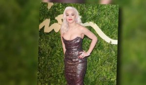 Rita Ora imite l'Hollywood classique après l'annonce de son rôle dans 50 Nuances de Grey