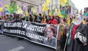Des milliers de Kurdes manifestent à Paris un an après le meurtre de militantes