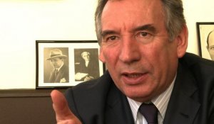 Municipales: Bayrou tente de conquérir Pau pour la 3e fois