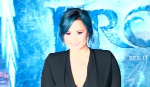 Demi Lovato soutient Ke$ha qui est en cure