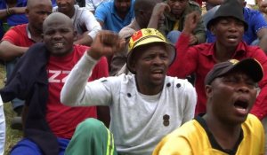 Les mineurs de platine sud-africains continuent leur grève