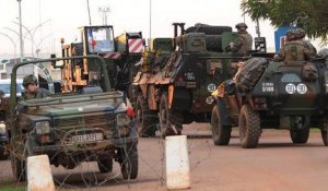 Opération Sangaris : coup d'envoi du désarmement des milices en Centrafrique