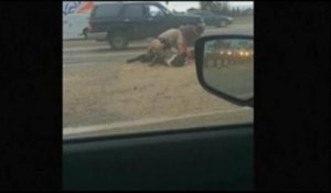 Californie : la vidéo polémique d'une femme rouée de coups par un policier