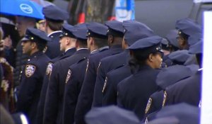 New York: veillée mortuaire en l'honneur d'un policier assassiné