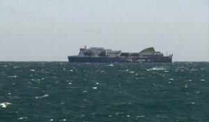 Le ferry Norman Atlantic remorqué vers l'Italie