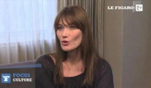 Carla Bruni : "la candidature de Nicolas Sarkozy n'est pas d'actualité"